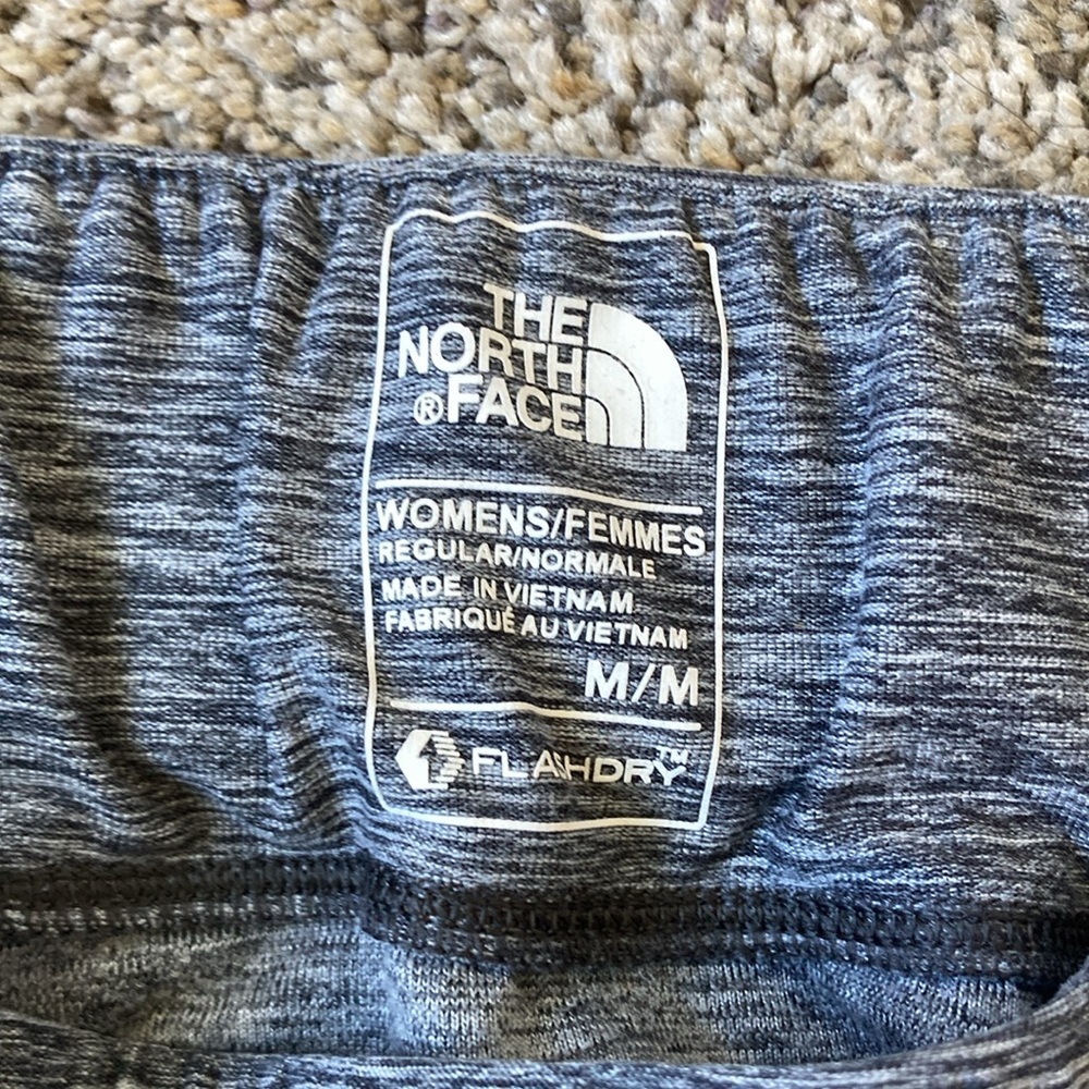 Women’s Northface Joggers - Picture 3 of 7